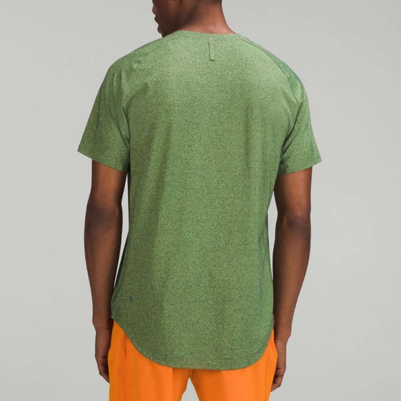 Lululemon Drysense Training Short Sleeve Shirt in Black / Faded Zap - Picture 2 of 12